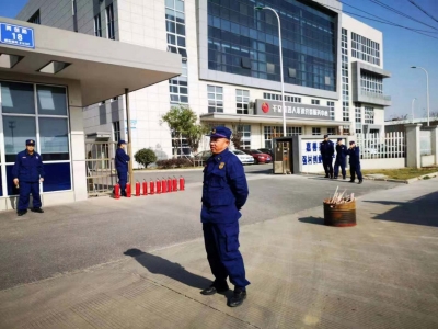 干窯消防大隊(duì)來(lái)工業(yè)園區(qū)進(jìn)行消防演練